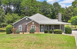 13 Indian Valley Way, Rydal, GA 30171