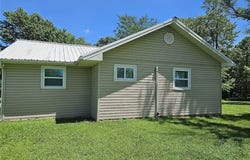 1086 N 100th Road, Baldwin City, KS 66006