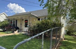 1006 Madison St, Bedford, VA 24523