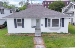 303 & 305 W Broadway St, Lenoir City, TN 37771