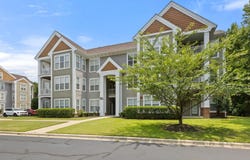 1922 Parkside Village Drive, Clayton, NC 27520