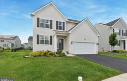 2353 TWIN LAKES DRIVE, QUAKERTOWN, PA 18951