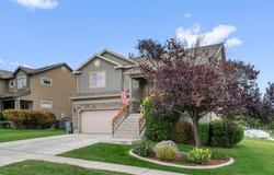 558 E HARVEST MOON Dr, Pleasant Grove, UT 84062