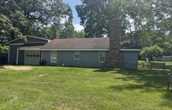 705 Nicolet Trail, Houghton Lake, MI 48629