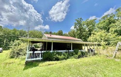 680 Petters Rd., Mountain View, AR 72560