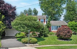 4946 JAMES PLACE, BROOKHAVEN, PA 19015