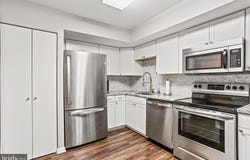 4 CANDLEMAKER COURT, BALTIMORE, MD 21208