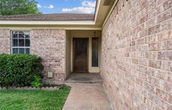 1201 Hawk Tree Drive, College Station, TX 77845
