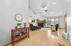 2521 Hemel Drive, Pella, IA 50219