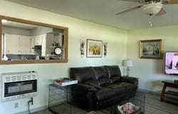 1531 W Chestnut Street, Bolivar, MO 65613