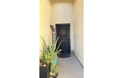 1058 W Canyon Way, Hanford, CA 93230