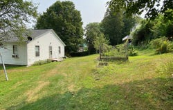 23 Southridge Street, Springfield, VT 05156