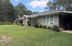 16 Spring Road Extension, Laurel, MS 39443