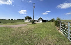 1142 County Road 461, Englewood, TN 37329