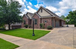 3703  NW Mountainview  RD, Bentonville, AR 72712