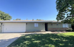 1705 W Dorothea Avenue, Visalia, CA 93277