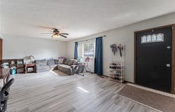 208 Parkway Drive, Eastlake, OH 44095