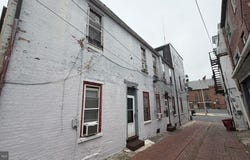 911 WALNUT, READING, PA 19601