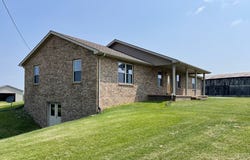 1185 North Convict Rd, Sharpsburg, KY 40374