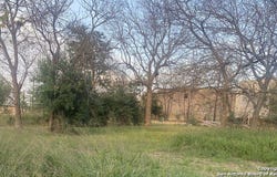 210 Dalton Alley, San Antonio, TX 78202