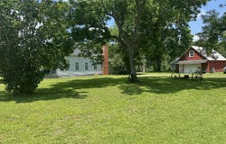 1885 Nc 306, Grantsboro, NC 28529