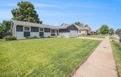 1409 Nelson Lane, Fremont, NE 68025