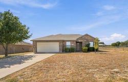 1711 Chenoweth Street, Decatur, TX 76234