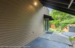 6226 Columbia Street, Haslett, MI 48840