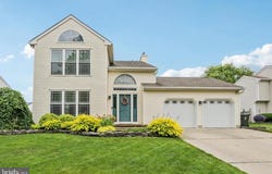 84 JENNIFER LANE, BURLINGTON, NJ 08016