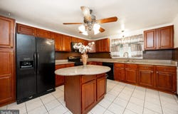 222 COLLINGDALE AVENUE, COLLINGDALE, PA 19023