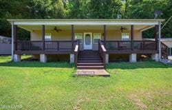 6866 Cuba Landing Road, Waverly, TN 37185