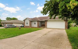 208 E Blue Jay Street, Clever, MO 65631