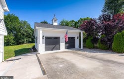 209 PHYLLIS DRIVE, GIBBSTOWN, NJ 08027