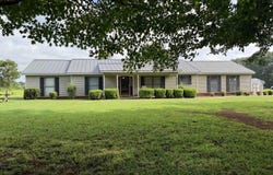 731 Al Hwy 36, Moulton, AL 35650