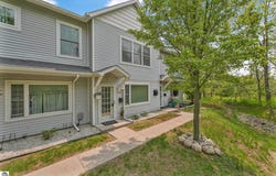 715 Lake Avenue, Traverse City, MI 49684