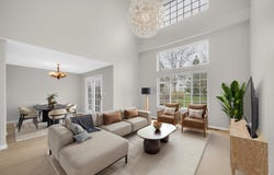 2073 Cambria Court, Northbrook, IL 60062