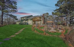 407 Country Ln, McDade, TX 78650