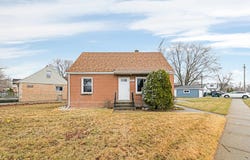 6831 S 79th Avenue, Bridgeview, IL 60455