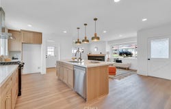 10525 S 5th Avenue, Inglewood, CA 90303