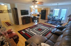 5839 SW Sterling LN, Topeka, KS 66604