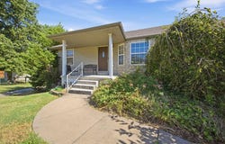 237 W Canyon Court, Nixa, MO 65714