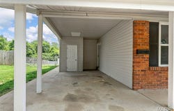 190 Patterson Lane, Florissant, MO 63031