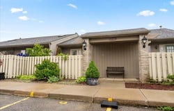 62340 Arlington Circle, South Lyon, MI 48178