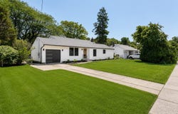 933 Thompson Drive, Bay Shore, NY 11706