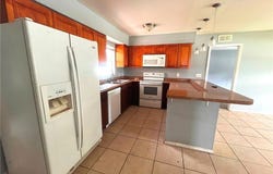 731 Lakeside Drive, Largo, FL 33778