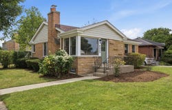 4333 W MAIN Street, Skokie, IL 60076