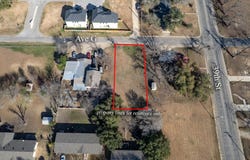 Ave G, Hondo, TX 78861