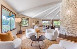 1000 Winston Circle, Mendota Heights, MN 55118