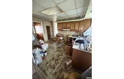 420 6TH Street, Illiopolis, IL 62539