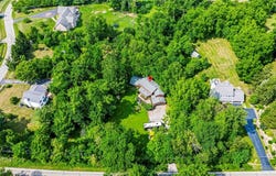 10182 Mulberry Road, Chardon, OH 44024